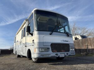 1998 Fleetwood Southwind 32V