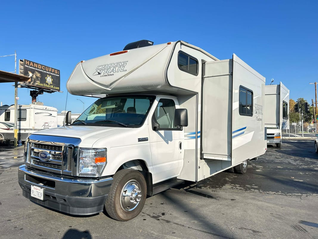 Coachmen Cross Trail 26XG  RV Rentals