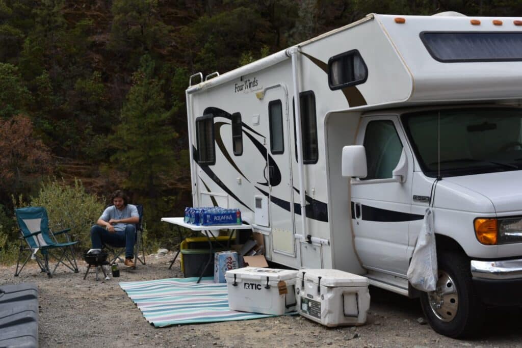 RV rentals for fall holiday season travel